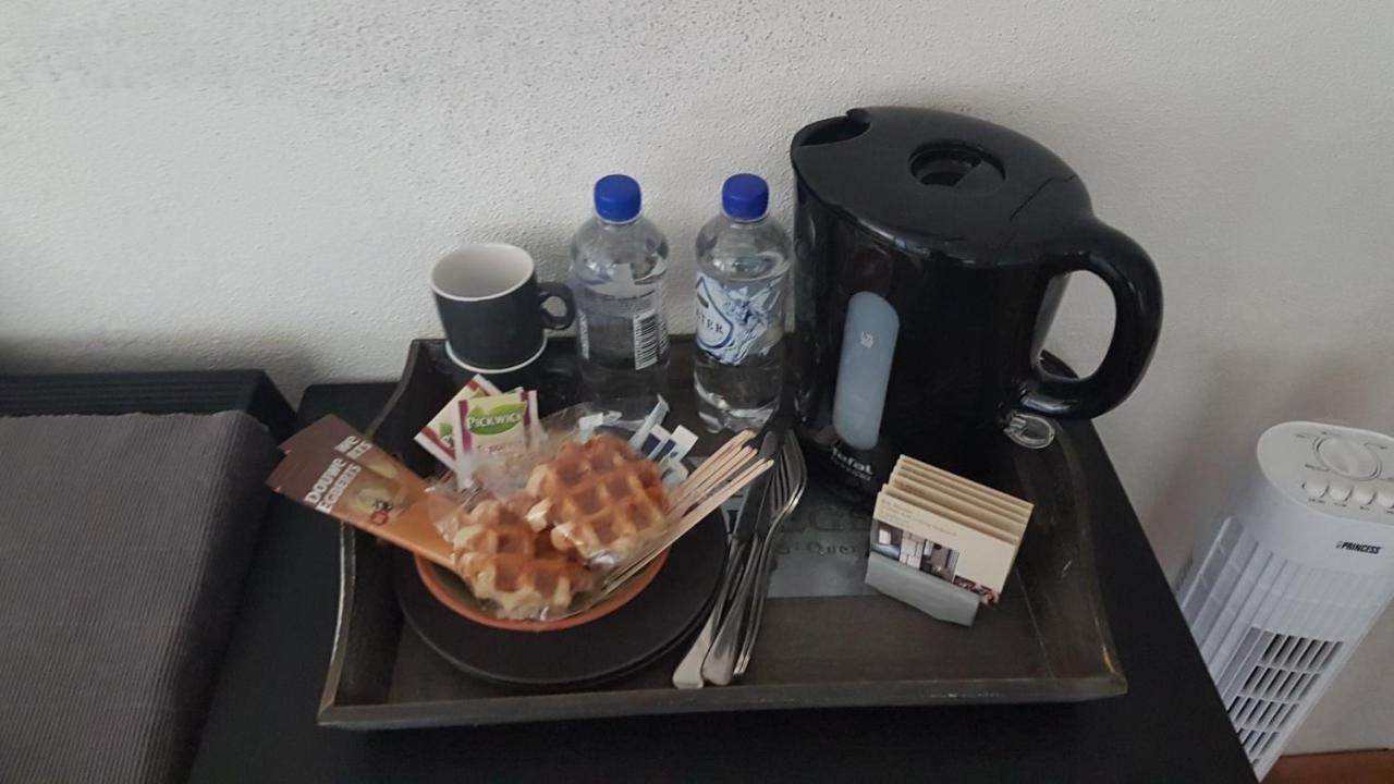 Bnbmarlies Oirsbeek ภายนอก รูปภาพ